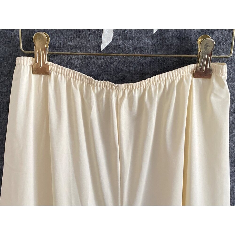VTG Gossard Artemis 2 pc Pajamas Cream Floral Embroidered Button Front SS Top S - Picture 15 of 16